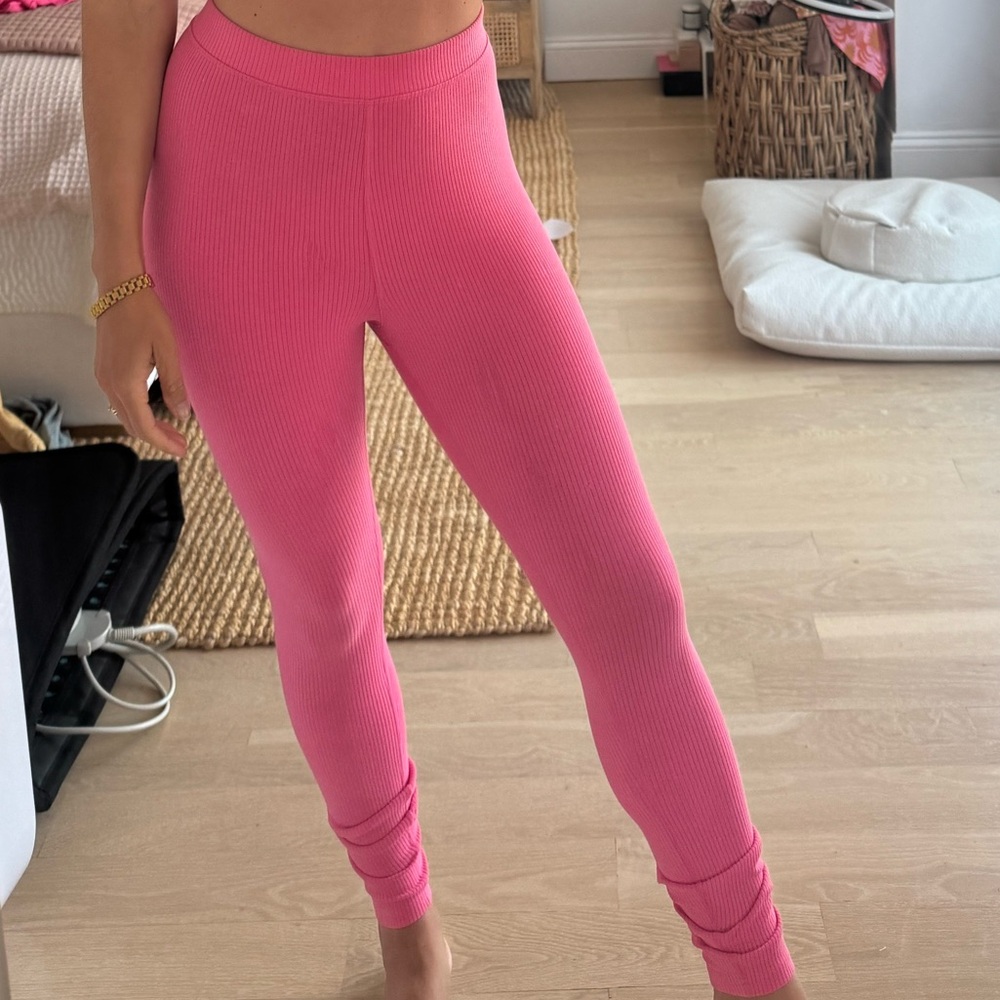 Pink leggings